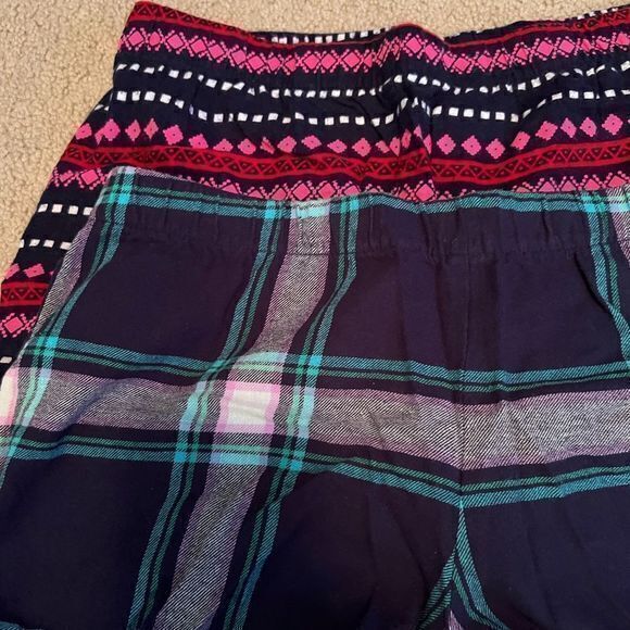 SO Women's Pajama Shorts Set of 2 Pull on Multicolor Geometric Plaid Size Large - Picture 2 of 4
